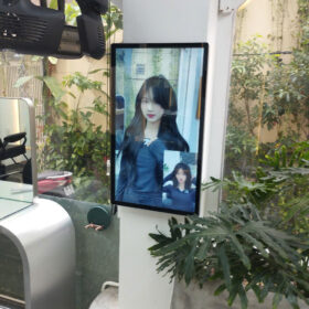 Màn hình quảng cáo treo tường 27 inch chính hãng