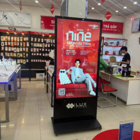 Màn hình quảng cáo LCD 65inch chính hãng